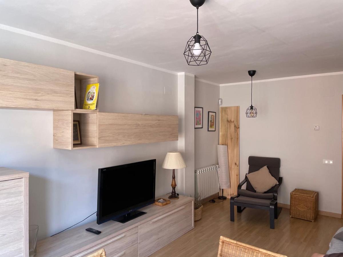 Duplex 6 Plazas Para Desconectar De La Rutina Oliana Exteriör bild